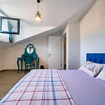 Only Blue Rhapsody Lejlighedshotel 4*