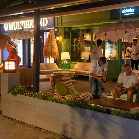 Only Blue Rhapsody Apartmanhotel