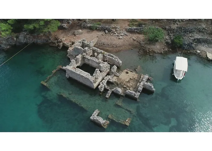 Only Blue Rhapsody Lejlighedshotel