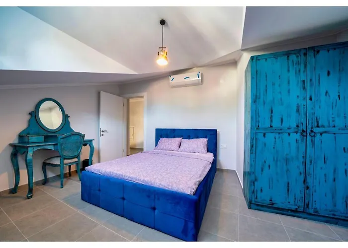 Only Blue Rhapsody Lejlighedshotel 4*